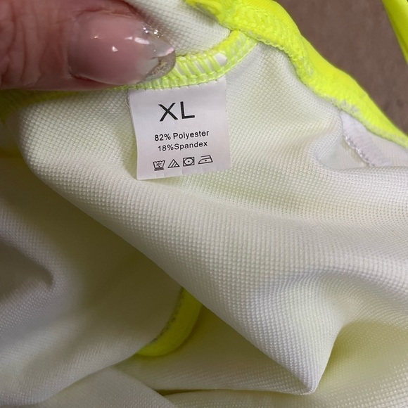 GUESS 90s look one piece bathing suit size XL - Picture 7 of 8